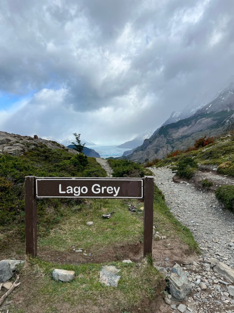 Lago Grey Sign